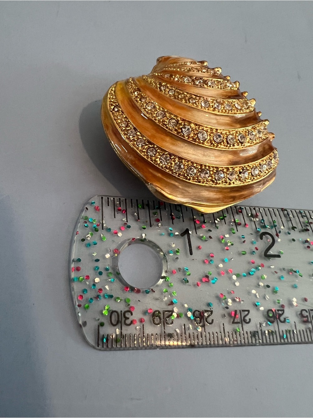 Two's Company Gold Crystal Shell Jewelry Box - Picture 7 of 7